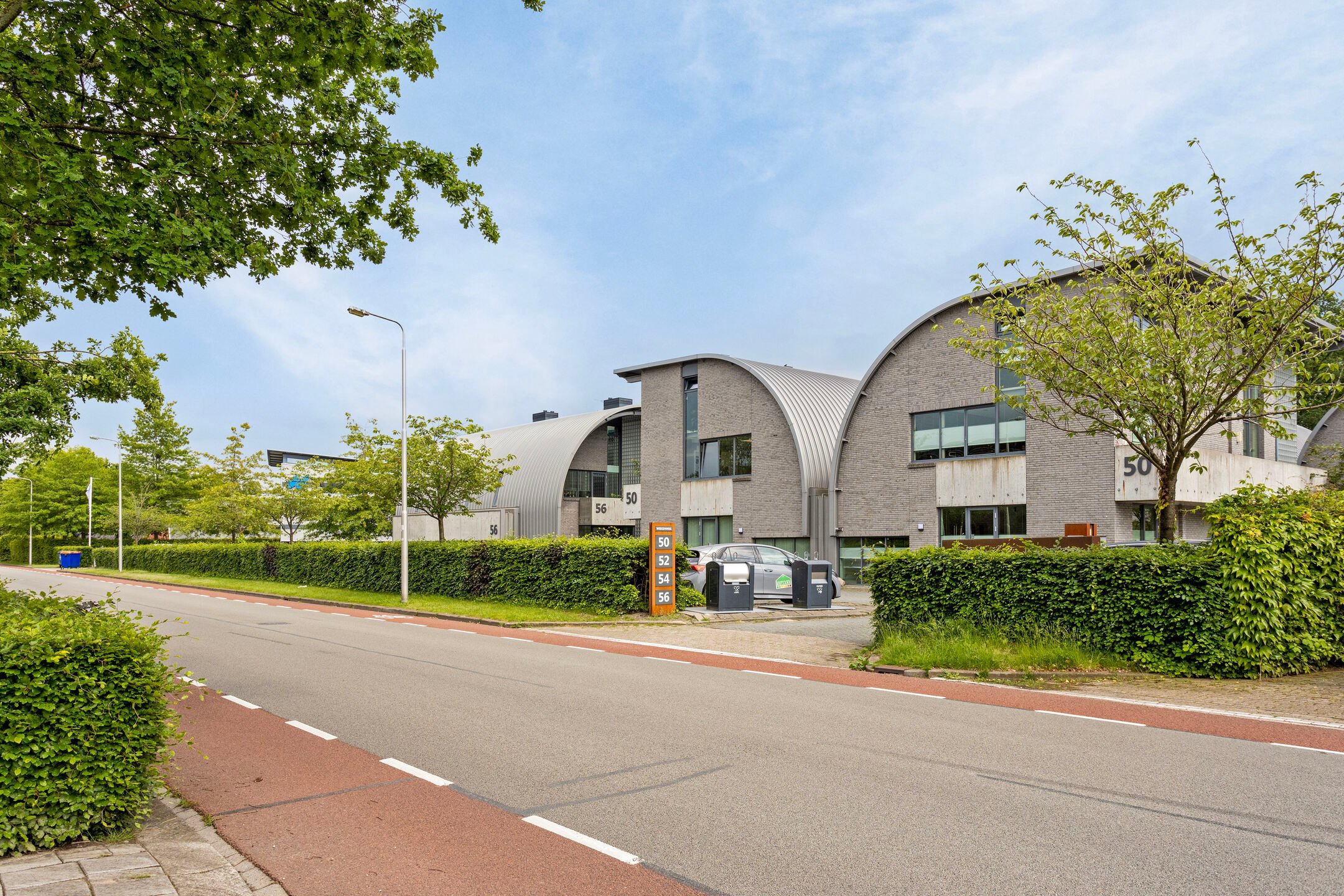 Kantoorvilla Wiekenweg vanaf straatzijde