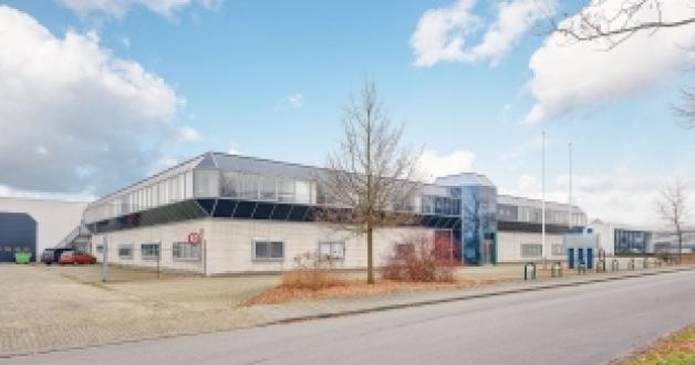 CMC Bedrijfsmakelaars verhuurt circa 3.800 m² bedrijfsruimte aan Docomar B.V.