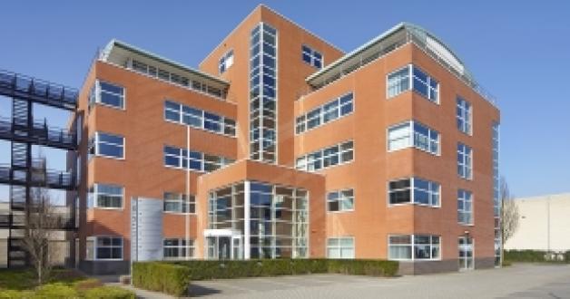 CMC Bedrijfsmakelaars adviseert Valad Europe bij verkoop kantoorgebouw van Dutch Offices II